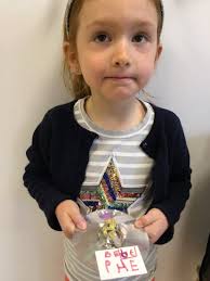 Het letterwinkeltje van K3 en Opa Brom