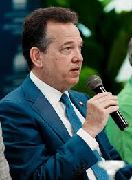 Elvis Ortiz (@Elvis_patico)