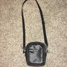 Supreme waistbag fw19 nero taglia unica borsa tela mimetico a tracolla marsupio. Supreme Fw17 Shoulder Bag Legit Check Just Me And Supreme