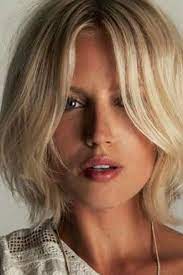 Coupe Degradee Le Carre Blond Et Degrade Carre Blond Coiffure Courte Cheveux Coupe Degradee