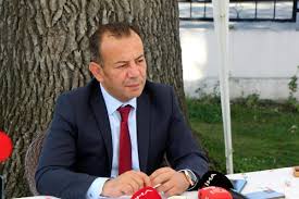 Bölümüne konuk olması nedeniyle merak ediliyor. Bolu Belediye Baskani Tanju Ozcan Dan Koronavirus Olumleriyle Ilgili Aciklama Bir Ayaklari Cukurdaydi