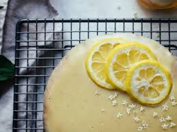 Le Lundi C Est Polenta Une Preparation Italienne Qui S Invite Dans Des Recettes Salees Et Sucrees Recette En 2020 Alimentation Chocolat Blanc Galette Des Rois Coco