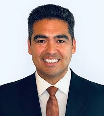 Shawn Hanford's Instagram, Twitter & Facebook