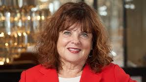 Sharon Stiller's Instagram, Twitter & Facebook