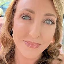 TOP 10 BEST Curly Hair Salon near Worthington, OH