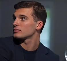 Ylli Pacuku, Albanian politician : r/VindictaRateCelebs