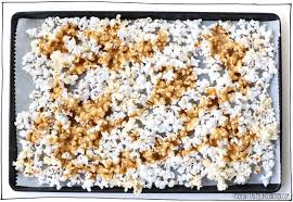 Many new caramel popcorn brands popped up all over the us.rocky mountain caramel they are made with 100% whole grains and are so friendly for the vegans. Easy Vegan Caramel Corn It Doesn T Taste Like Chicken