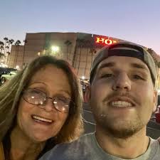 Sammy, that was really heart felt😢. Big hugs 🫂 Love to Bob and you.