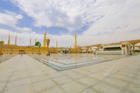 Masjid nabawi mempunyai 27 buah kubah bergerak, 543 biji kamera untuk mengawal keadaan luar dan dalam masjid. Masjid Nabawi Nabawi Mosque Mosque Prophet Medina City Lights Saudi Royalty Free Aff Prophet Medina Mosque Masjid Medina City Medina Mosque Masjid
