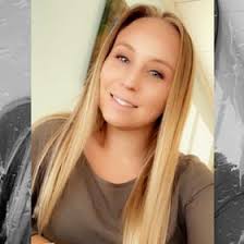 Randi Floyd's Instagram, Twitter & Facebook