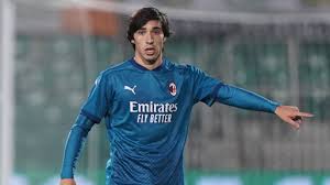 Football kit archive is the state of art archive for the history and evolution of football kits, or if you prefer it, soccer jerseys. Sandro Tonali Spielerprofil 21 22 Transfermarkt