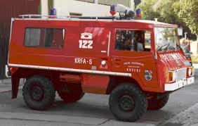 Http Www Ff Brueckl At Homepagealt Images Stories Chronik 5 Jpg In 2020 Feuerwehrwagen Feuerwehr Fahrzeuge Einsatzfahrzeuge