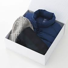 Uniqlo gift card are divided into open loop or network or cobranding cards and. Gift Box Large In 2021 Gift Box Uniqlo Gifts Gifts