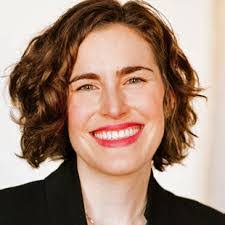 Molly Doran's Instagram, Twitter & Facebook