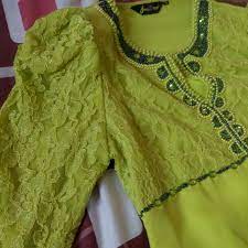 Kulit pisang cavendish berwarna hijau kekuningan dan sedikit tebal. Baju Kurung Moden Hijau Pucuk Pisang Muslimah Fashion On Carousell