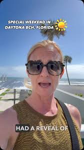 NEW YOUTUBE SHORT: Wild & Wacky FloridaRAMA Immersive Art Gallery! #shorts  #floridarama #art #weirdflorida