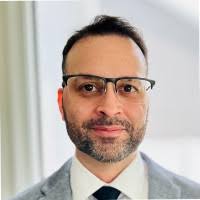 300+ perfiles de «Llauger»