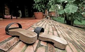 Guoc Moc Or Wooden Clogs Vietnamese Traditional Footwear Wooden Clogs Traditional Vietnamese