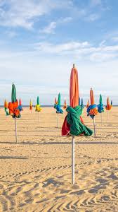Deauville Trouville Les Nouvelles Adresses Qui Vont Rythmer Un Week End Sur La Cote Fleurie Deauville Trouville Trouville Deauville