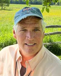 Meet Joe Basco — a retired United Airlines Captain turned full-time artist,  now painting the North Georgia mountains he calls home. With a lifelong  passion for art and a background in both