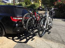 Kuat Nv Bike Rack With 4 Bikes On The Back Of Awd Rt Dodge Durango Bike Rack Bike Dodge Durango