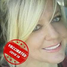 In Line at Walmart with All the Other Damned: Short Stories eBook : Passey,  Steve: Amazon.ca: Kindle Store