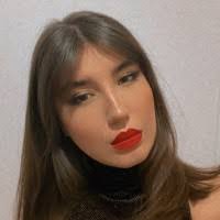 800+ profiluri „Pat”