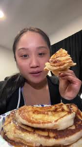 Eating Pancakes from The Middle