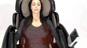 Brookstone renew 3d zero gravity massage chair the renew 3d is a robust chair situated in the middle price range and sporting basic massage features that make it a good choice. Top 10 Reasons To Buy A Massage Chair Best Massage Tech