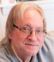 Stephen Mckenzie's Instagram, Twitter & Facebook