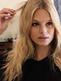 8 21pm Coiffure Et Beaute Cheveux Cheveux Blond