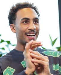 Ben Whittaker discusses David Benavidez and Dmitry Bivol as he looks to  reach the top of the 175lbs division ⏫ 🔗 https://t.co/NEoM3uxYOf