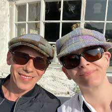 It's my birthday, so I'll keep this brief… thanks for all the birthday  wishes, I appreciate you guys more than you know ♥️ Here's to another trip  around the sun. #Day1 #YearOfFitness