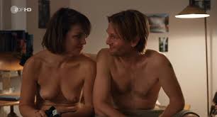 Franziska Hartmann - Sterne über uns (2019) - Celebs Roulette Tube