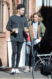 Alfred coffee {studio city} 8.5. Hilary Duff Grabs Alfred Coffee With Her Husband In Studio City 04 Gotceleb