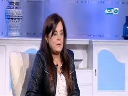 ولد بمدينة بريدة في منطقة القصيم شمال نجد، انطلق في أواخر السبعينات من القرن الماضي أي الجيل الثاني من جمعية الثقافة والفنون بعدما تعرف على الممثل محمد الكنهل الذي أخرج لهم إحدى المسرحيات في سشيه للجمعية. ÙÙŠØ¯ÙŠÙˆ Ù†Ø§Ø¯ÙŠØ© Ø´ÙƒØ±ÙŠ ØªÙƒØ´Ù Ø³Ø¨Ø¨ Ø·Ù„Ø§Ù‚Ù‡Ø§ Ù…Ù† Ø³Ø§Ù…ÙŠ Ø§Ù„Ø¹Ø¯Ù„ Ù…ØµØ±Ø§ÙˆÙ‰