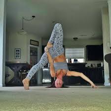Super Soldier Pose Headstand Variation Advanced Yoga Pamela Riniryt Sirsasana Yoga Pose Inversion Advanced Yoga Headstand Yoga Yoga Poses