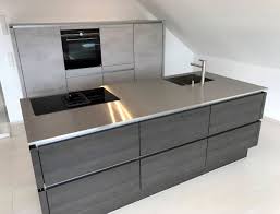 Tolle Design Kuche In Betonoptik Und Absetzungen In Gladstone Oak Nb Mega Kuchenwelten Schone Kuchen Gut Gunstig