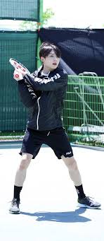 He has impeccable talent to hit the highest vocal notes flawlessly. Bts Lockscreen On Twitter Lockscreen Wallpaper Kookie Jungkook Run Bts Jjk Jungkook Bts Army