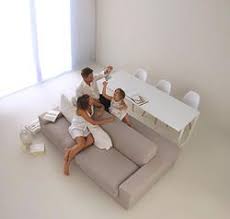 L'appartamento è composto da soggiorno con divano letto due posti, angolo cucina, camera matrimoniale, bagno con doccia,. Sistema Tavolo Divano Layout Isola Giorno Design Divano Tavolo Design Design Del Prodotto