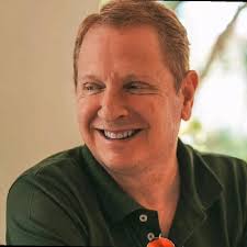 The amazing Dallas Olson, Jr. has four tips for building and maintaining  alignment across your team: 💪 Create the space for conversation 💪 Bring  curiosity 💪 Assume positive intent 💪 Lean into…