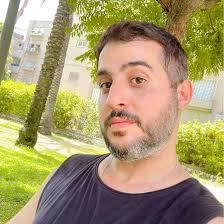 פרסום ראשון: המחזמר ״ספר הג׳ונגל״ שעלה לראשונה ב-1996 יחזור לבמות בקרוב עם  נבחרת הכוכבים המקוריים: טוביה צפיר יהיה הדוב באלו, ששי קשת יחזור לתפקיד  בגירה הפנתר ואלי דנקר יהיה שיר חאן הנמר.