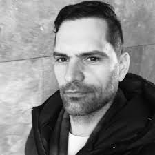 Miguel Murphy (@MiguelMurphy)