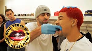 GOLD TEETH GOD