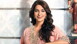 1 528 432 tykkäystä · 29 525 puhuu tästä. Juhi Chawla Admits Her Children Are Embarrassed Of Her Film Choices