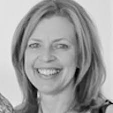 Dixie Davenport's Instagram, Twitter & Facebook