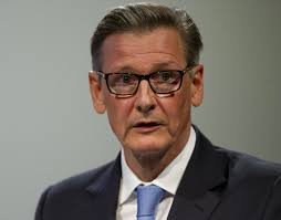 He works in saint peters, mo and specializes in internal medicine/pediatrics and internal medicine. Alexander Schutz Ein Tabubrecher In Der Finanzwelt