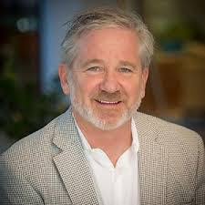 Kim Reavis's Instagram, Twitter & Facebook