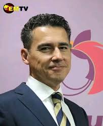 Exciting News! AIR NIUGINI MANAGEMENT TO ADDRESS FLIGHT CANCELLATION ISSUES  AND BOOST AIR NIUGINI SERVICES IN PNG* Air Niugini's Chief Operating  Officer who is the retired Captain of Arab Emirates is great