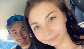 Danielle Humphreys and Alexander Smudde's Wedding Website